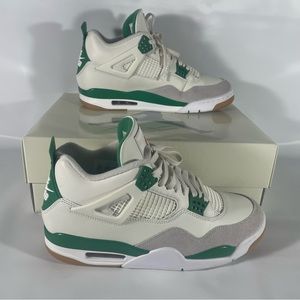 Nike SB x Air Jordan 4 Retro SP Sail/Neutral Grey/Pine Green/White DR5415-103